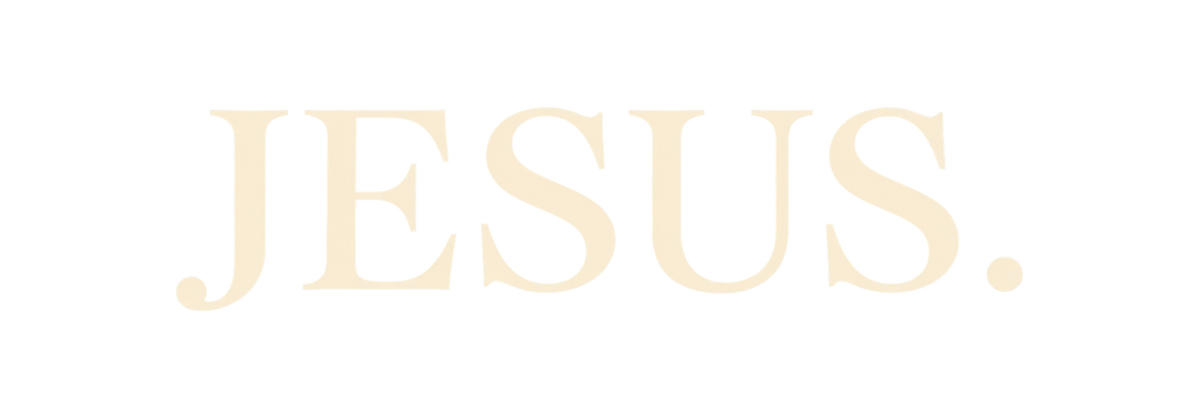 Designet på JESUS.-capsen: ordet JESUS. i kremhvite bokstaver